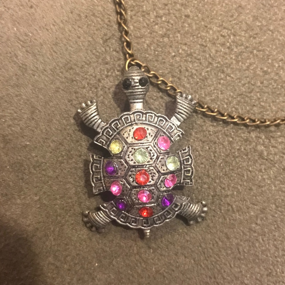 Colorful turtle necklace